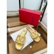 2024SS 目が離せない VALENTINO ヴァレンティノ レディーススリッパ 2024SS 目が離せない VALENTINO ヴァレンティノ レディーススリッパ