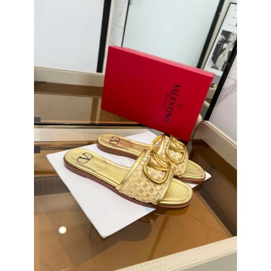 2024SS 目が離せない VALENTINO ヴァレンティノ レディーススリッパ 2024SS 目が離せない VALENTINO ヴァレンティノ レディーススリッパ