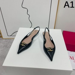 2024SS 抜群な新鮮度 VALENTINO ヴァレンティノ レディースサンダル