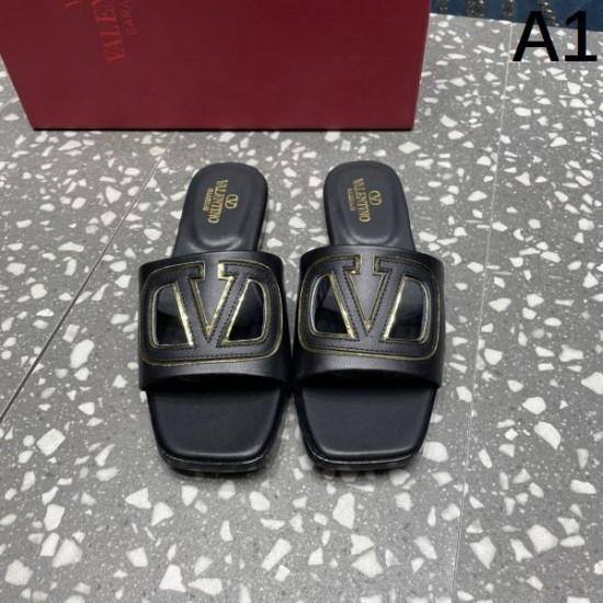 2024SS 魅力的な新作 VALENTINO ヴァレンティノ レディーススリッパ 2024SS 魅力的な新作 VALENTINO ヴァレンティノ レディーススリッパ