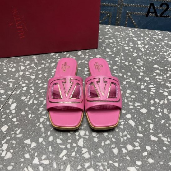 2024SS 魅力的な新作 VALENTINO ヴァレンティノ レディーススリッパ 2024SS 魅力的な新作 VALENTINO ヴァレンティノ レディーススリッパ