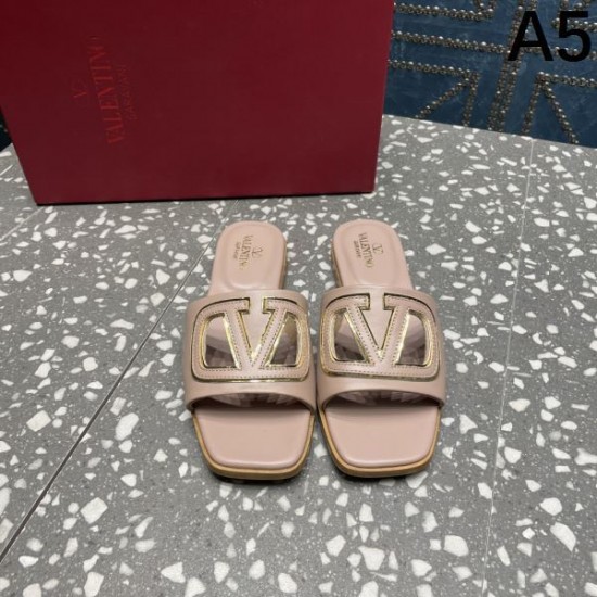 2024SS 魅力的な新作 VALENTINO ヴァレンティノ レディーススリッパ 2024SS 魅力的な新作 VALENTINO ヴァレンティノ レディーススリッパ