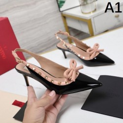 2024SS 春夏限定定番 VALENTINO ヴァレンティノ レディースサンダル