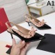 2024SS 春夏限定定番 VALENTINO ヴァレンティノ レディースサンダル 2024SS 春夏限定定番 VALENTINO ヴァレンティノ レディースサンダル
