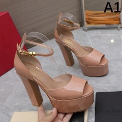 2024SS 洗練デザイン VALENTINO ヴァレンティノ レディースサンダル