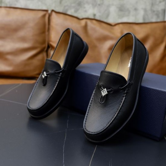 DIOR ディオール 大人な印象が溢れ出る 2024SS メンズ用 カジュアルシューズ DIOR ディオール 大人な印象が溢れ出る 2024SS メンズ用 カジュアルシューズ