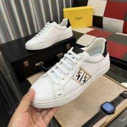 FENDI フェンデイ 人気の高さがうかがえ 2024SS メンズ用 カジュアルシューズ