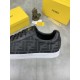 FENDI フェンデイ 洗練された魅力が光る 2024SS メンズ用 カジュアルシューズ FENDI フェンデイ 洗練された魅力が光る 2024SS メンズ用 カジュアルシューズ