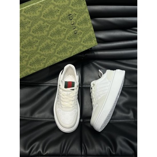 GUCCI グッチ シーン問わずに使える 2024SS メンズ用 カジュアルシューズ GUCCI グッチ シーン問わずに使える 2024SS メンズ用 カジュアルシューズ