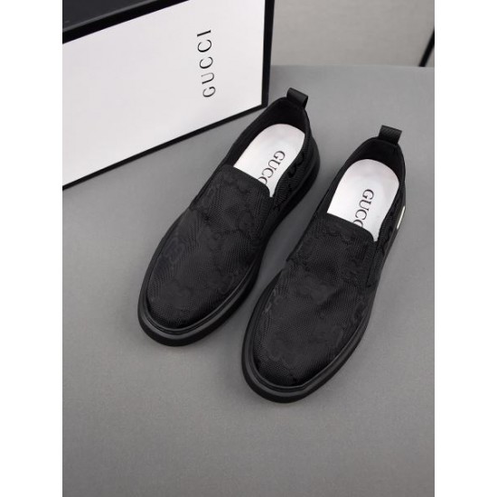 GUCCI グッチ お気に入りのデザイン 2024SS メンズ用 カジュアルシューズ GUCCI グッチ お気に入りのデザイン 2024SS メンズ用 カジュアルシューズ
