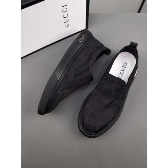 GUCCI グッチ お気に入りのデザイン 2024SS メンズ用 カジュアルシューズ GUCCI グッチ お気に入りのデザイン 2024SS メンズ用 カジュアルシューズ