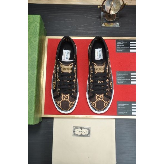 GUCCI グッチ 大人っぽく見せてくれ 2024SS メンズ用 カジュアルシューズ GUCCI グッチ 大人っぽく見せてくれ 2024SS メンズ用 カジュアルシューズ