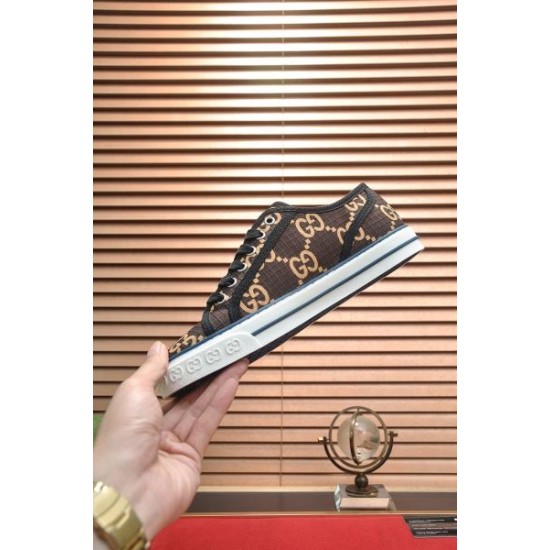 GUCCI グッチ 大人っぽく見せてくれ 2024SS メンズ用 カジュアルシューズ GUCCI グッチ 大人っぽく見せてくれ 2024SS メンズ用 カジュアルシューズ