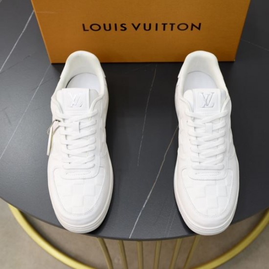 LOUIS VUITTON ルイヴィトン 確保済み 2024SS メンズ用 カジュアルシューズ LOUIS VUITTON ルイヴィトン 確保済み 2024SS メンズ用 カジュアルシューズ