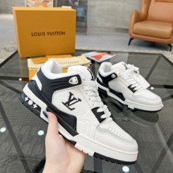 LOUIS VUITTON ルイヴィトン 一目惚れ 2024SS メンズ用 カジュアルシューズ