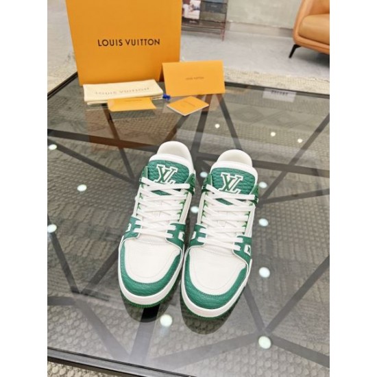 LOUIS VUITTON ルイヴィトン 入手困難 2024SS メンズ用 カジュアルシューズ LOUIS VUITTON ルイヴィトン 入手困難 2024SS メンズ用 カジュアルシューズ
