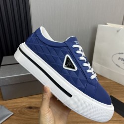 PRADA プラダ この時季だからお買い得 2024SS メンズ用 カジュアルシューズ