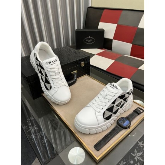 PRADA プラダ スタイリッシュな雰囲気 2024SS メンズ用 カジュアルシューズ PRADA プラダ スタイリッシュな雰囲気 2024SS メンズ用 カジュアルシューズ