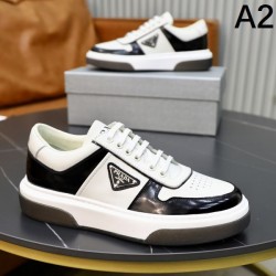 PRADA プラダ 日本でも大人気のモデル 2024SS メンズ用 カジュアルシューズ