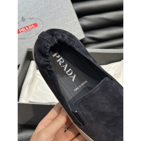 PRADA プラダ 今年も大活躍間違いなし 2024SS メンズ用 カジュアルシューズ PRADA プラダ 今年も大活躍間違いなし 2024SS メンズ用 カジュアルシューズ