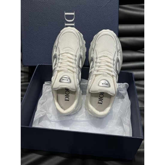 DIOR ディオール 夏に向けて使えるスタイル 2024SS メンズ用 スニーカー DIOR ディオール 夏に向けて使えるスタイル 2024SS メンズ用 スニーカー