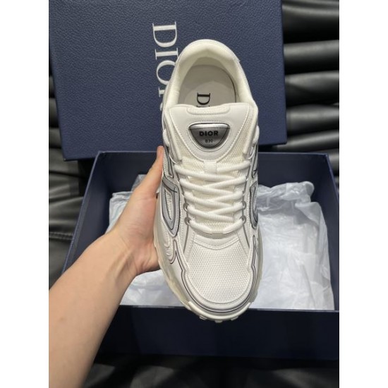 DIOR ディオール 夏に向けて使えるスタイル 2024SS メンズ用 スニーカー DIOR ディオール 夏に向けて使えるスタイル 2024SS メンズ用 スニーカー
