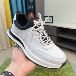 GUCCI グッチ 気軽におしゃれを楽しめる 2024SS メンズ用 スニーカー