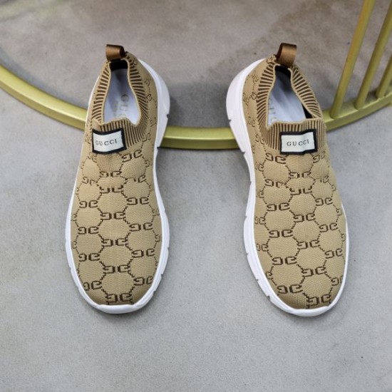 GUCCI グッチ カジュアルな雰囲気があり 2024SS メンズ用 スニーカー GUCCI グッチ カジュアルな雰囲気があり 2024SS メンズ用 スニーカー
