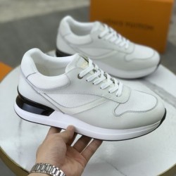 LOUIS VUITTON ルイヴィトン 春夏限定定番 2024SS メンズ用 スニーカー