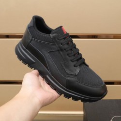 PRADA プラダ 春夏シーズン継続トレンド新着 2024SS メンズ用 スニーカー