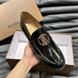 BURBERRY バーバリー リラックス感のある 2024SS メンズ用 ビジネスシューズ