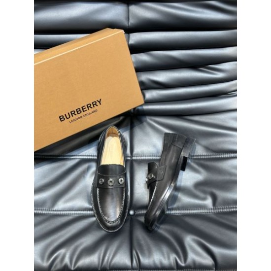 BURBERRY バーバリー 明るい雰囲気があり 2024SS メンズ用 ビジネスシューズ BURBERRY バーバリー 明るい雰囲気があり 2024SS メンズ用 ビジネスシューズ