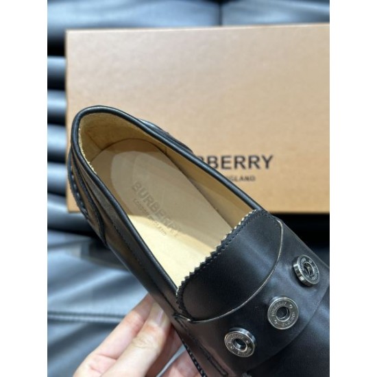 BURBERRY バーバリー 明るい雰囲気があり 2024SS メンズ用 ビジネスシューズ BURBERRY バーバリー 明るい雰囲気があり 2024SS メンズ用 ビジネスシューズ