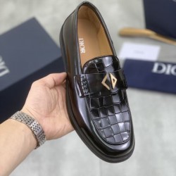 DIOR ディオール 雑誌も街も人気アイテム 2024SS メンズ用 ビジネスシューズ