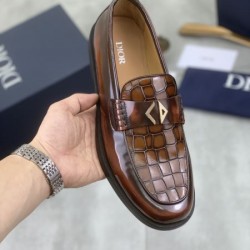 DIOR ディオール 雑誌も街も人気アイテム 2024SS メンズ用 ビジネスシューズ