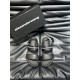 ALEXANDER WANG アレキサンダーワン 呼び声が高い新名品 2024SS メンズ用 スリッパ