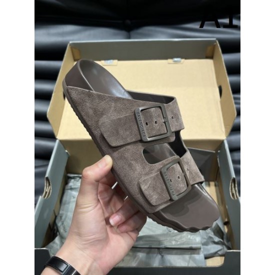 BALENCIAGA バレンシアガ 根強い人気定番商品 2024SS メンズ用 スリッパ BALENCIAGA バレンシアガ 根強い人気定番商品 2024SS メンズ用 スリッパ