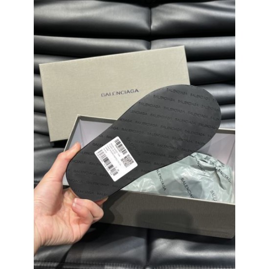 BALENCIAGA バレンシアガ 人気セール100%新品 2024SS メンズ用 スリッパ