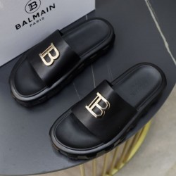BALMAIN バルマン 国境も時代も超えた夏季新作 2024SS メンズ用 スリッパ