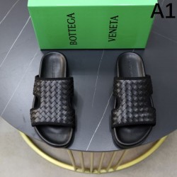 BOTTEGA VENETA ボッテガヴェネタ ベスト系のアイテム 2024SS メンズ用 スリッパ