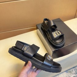 DIOR ディオール 今シーズンのトレンドアイテム 2024SS メンズ用 スリッパ