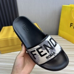 FENDI フェンデイ 人気もまだまだ継続しています 2024SS メンズ用 スリッパ