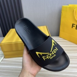 FENDI フェンデイ 若々しい印象や元気よく見える 2024SS メンズ用 スリッパ