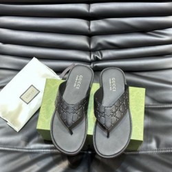 GUCCI グッチ 当たり前に取り入れる今夏新作 2024SS メンズ用 スリッパ