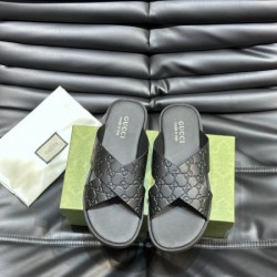 GUCCI グッチ 日本でも根強い人気のブランド 2024SS メンズ用 スリッパ