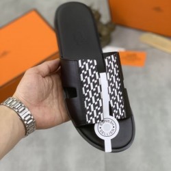 HERMES エルメス 夏が待ちきれないブランド新作 2024SS メンズ用 スリッパ