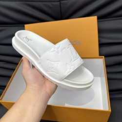 LOUIS VUITTON ルイヴィトン 意外と相性がいい 2024SS メンズ用 スリッパ