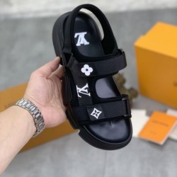 LOUIS VUITTON ルイヴィトン 抜群の人気を集め 2024SS メンズ用 スリッパ