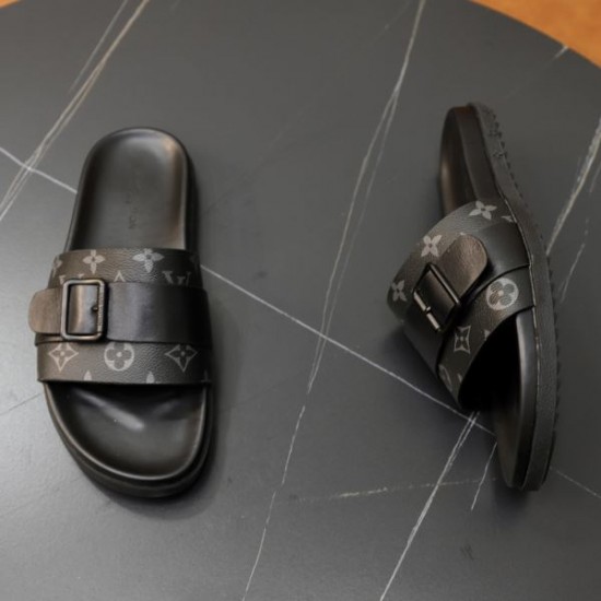 LOUIS VUITTON ルイヴィトン 季節を問わず活躍し 2024SS メンズ用 スリッパ LOUIS VUITTON ルイヴィトン 季節を問わず活躍し 2024SS メンズ用 スリッパ