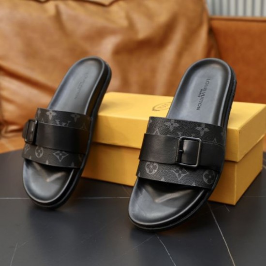 LOUIS VUITTON ルイヴィトン 季節を問わず活躍し 2024SS メンズ用 スリッパ LOUIS VUITTON ルイヴィトン 季節を問わず活躍し 2024SS メンズ用 スリッパ